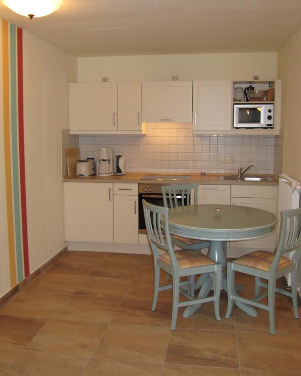 Apartmenthaus Hus Uebi By Rujana Бінц Номер фото